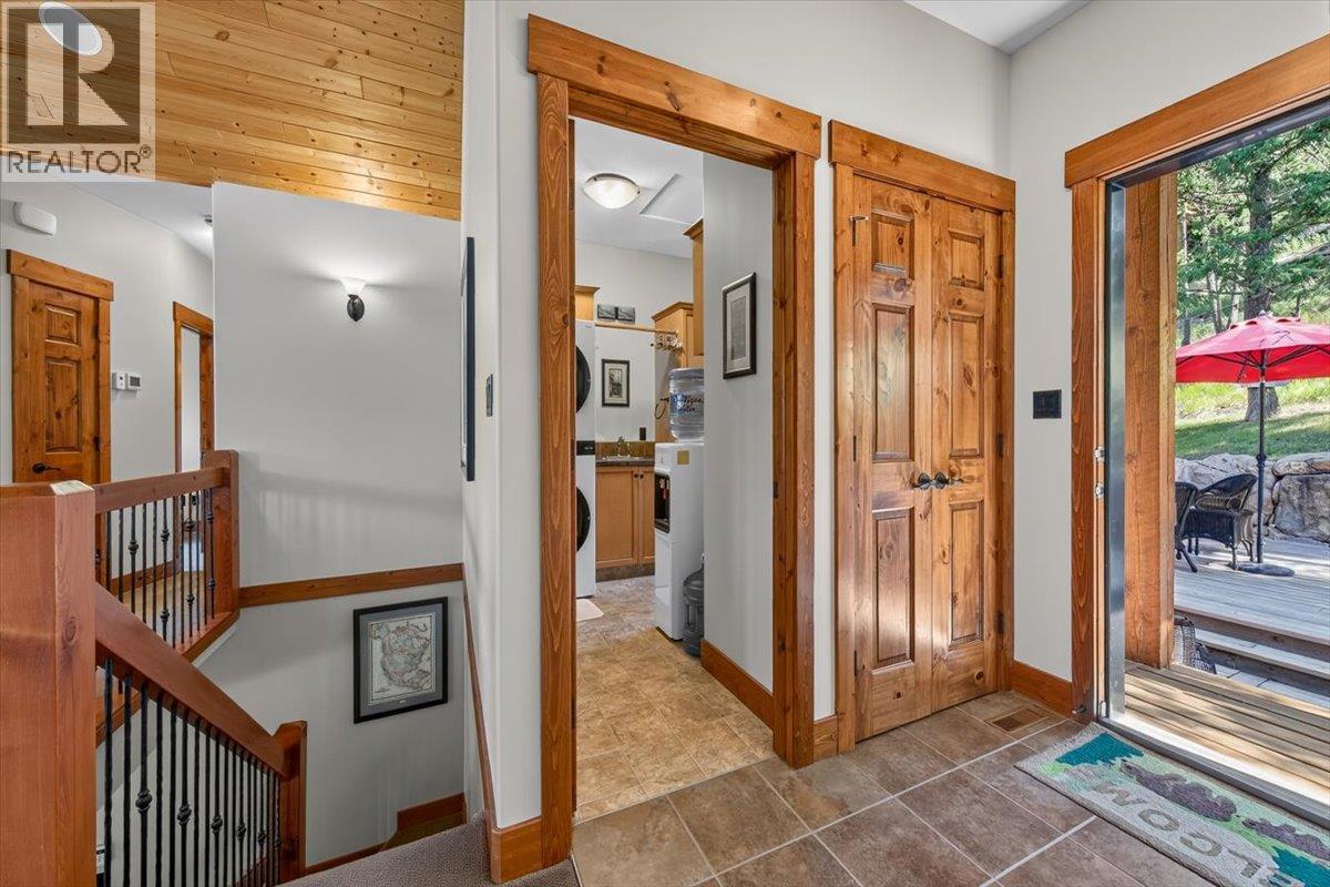 2545 Sandstone Court, Invermere, British Columbia  V0A 1K6 - Photo 17 - 10394415