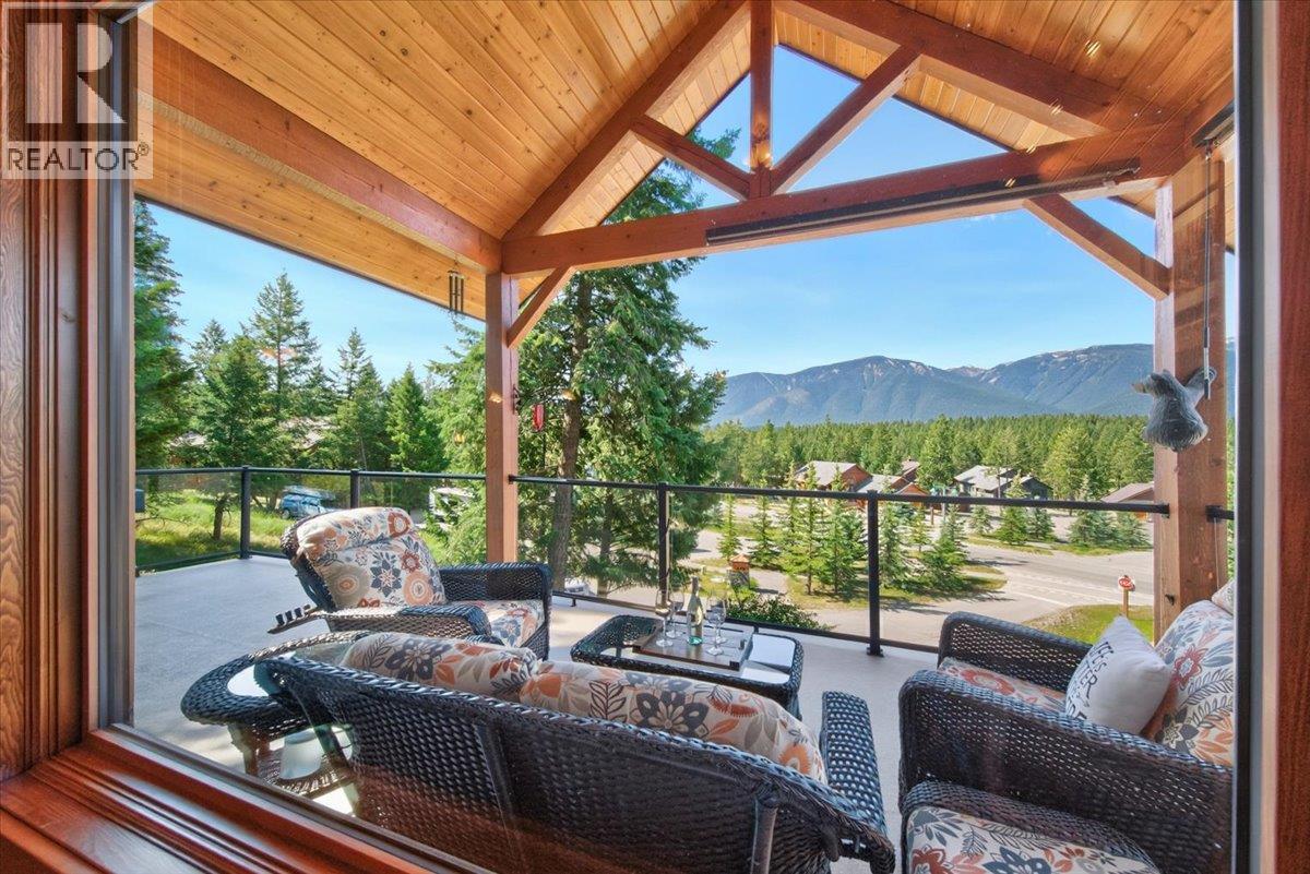 2545 Sandstone Court, Invermere, British Columbia  V0A 1K6 - Photo 3 - 10394415