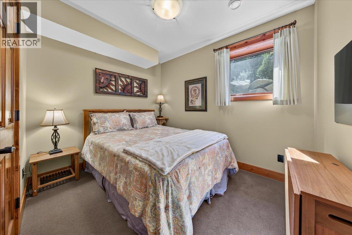 2545 Sandstone Court, Invermere, British Columbia  V0A 1K6 - Photo 30 - 10394415