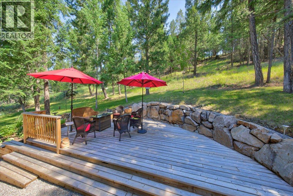 2545 Sandstone Court, Invermere, British Columbia  V0A 1K6 - Photo 4 - 10394415