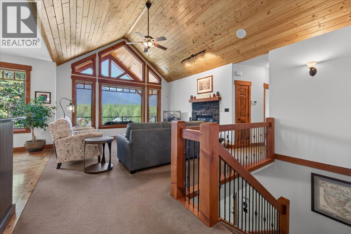 2545 Sandstone Court, Invermere, British Columbia  V0A 1K6 - Photo 9 - 10394415