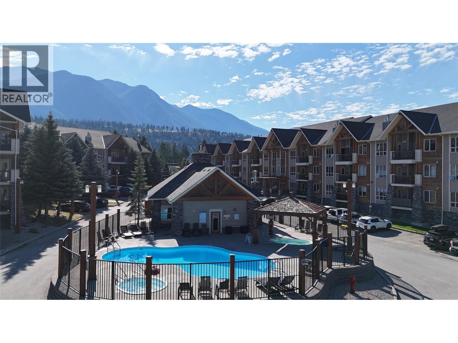 7495 COLUMBIA Avenue Unit# 2103, Radium Hot Springs, British Columbia