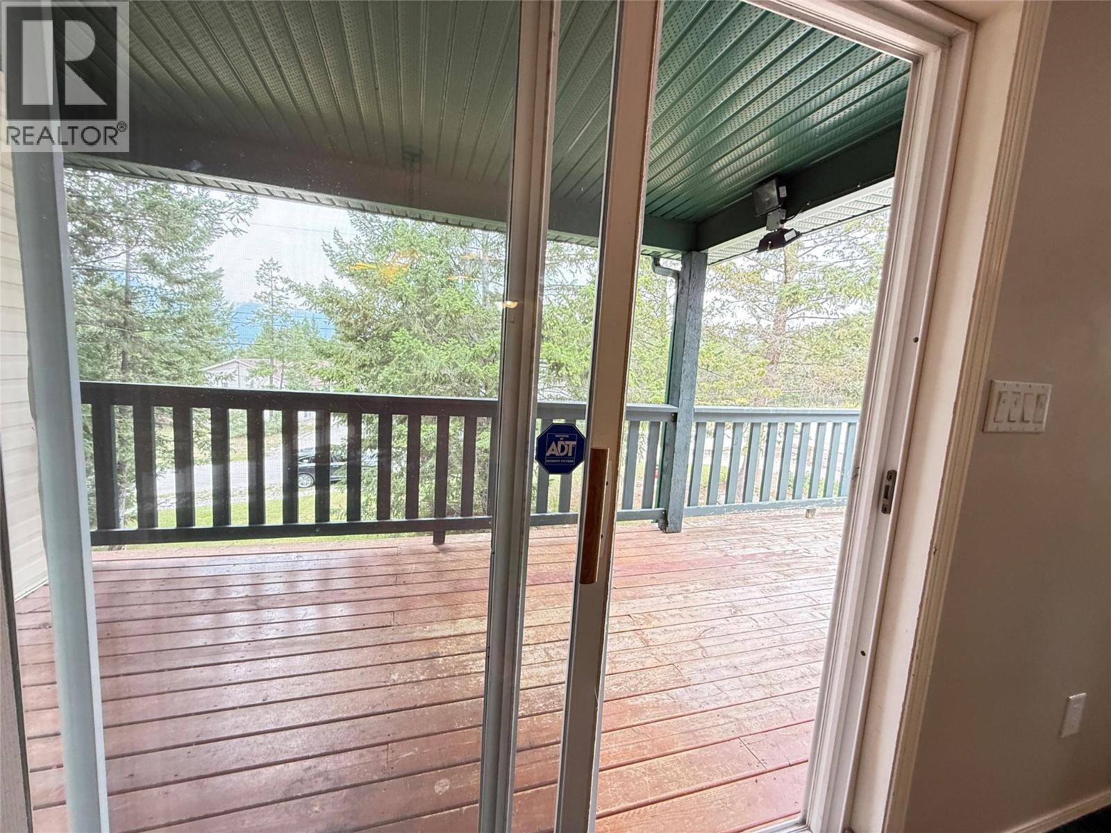 18a Wolf Crescent, Windermere, British Columbia  V0A 1K2 - Photo 12 - 10394861