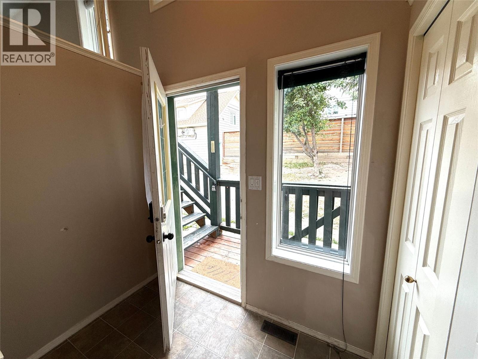 18a Wolf Crescent, Windermere, British Columbia  V0A 1K2 - Photo 2 - 10394861