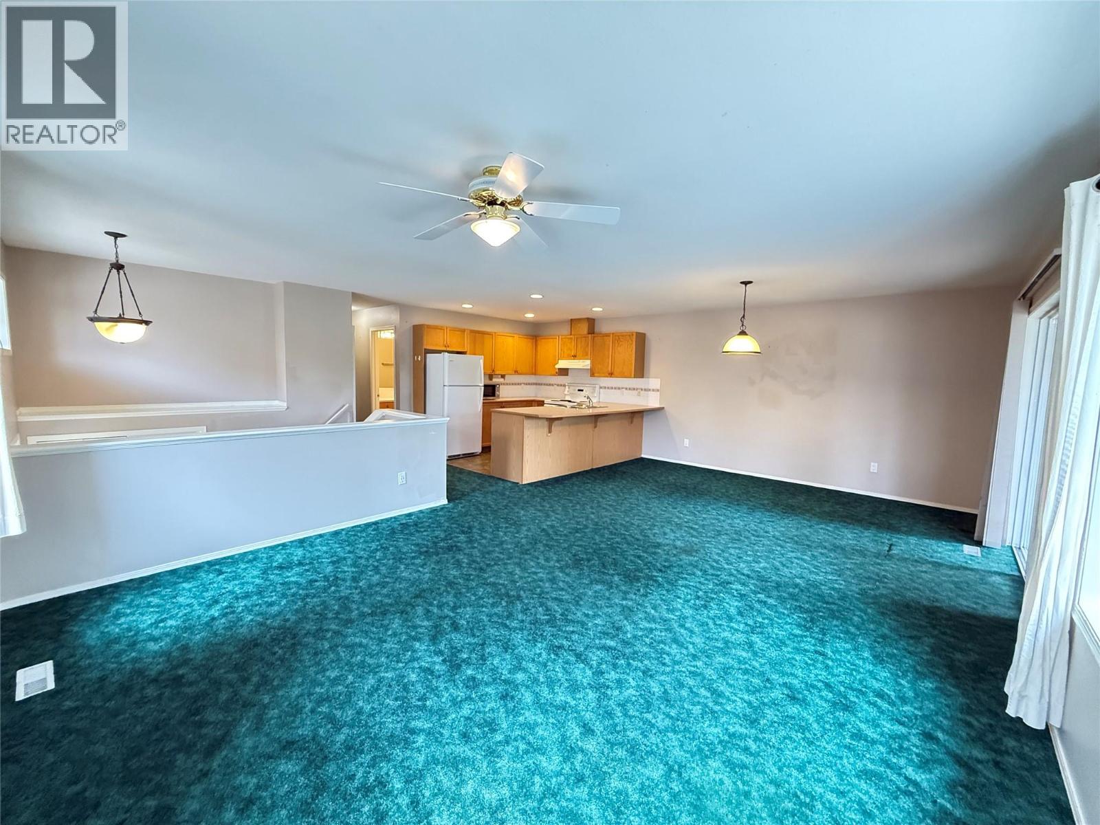 18a Wolf Crescent, Windermere, British Columbia  V0A 1K2 - Photo 4 - 10394861