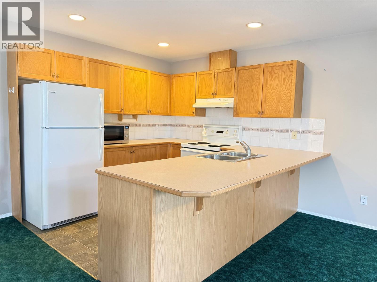 18a Wolf Crescent, Windermere, British Columbia  V0A 1K2 - Photo 5 - 10394861