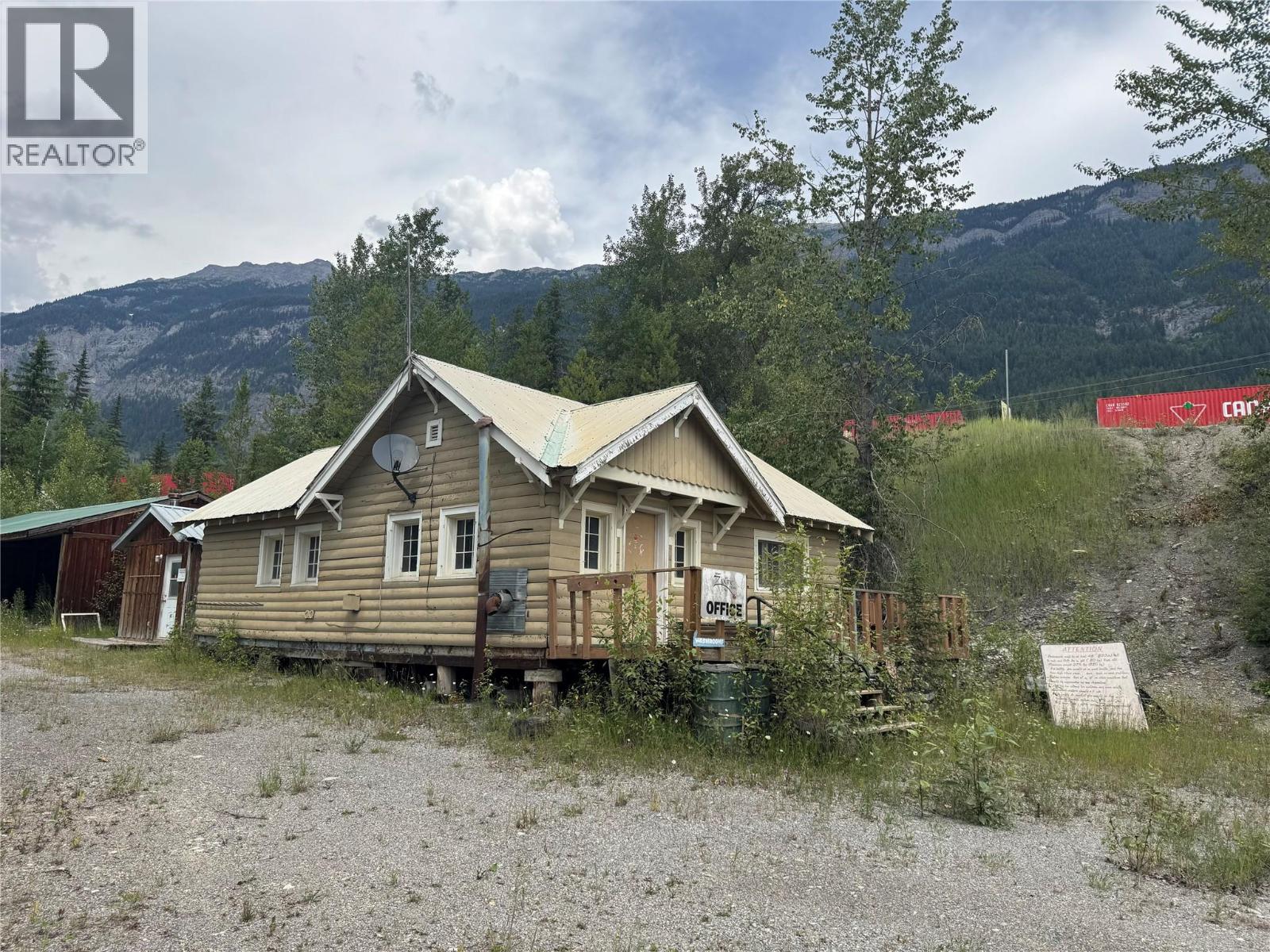 2810 Beaverfoot Rd Road, Golden, British Columbia  V0A 1H0 - Photo 21 - 10394809