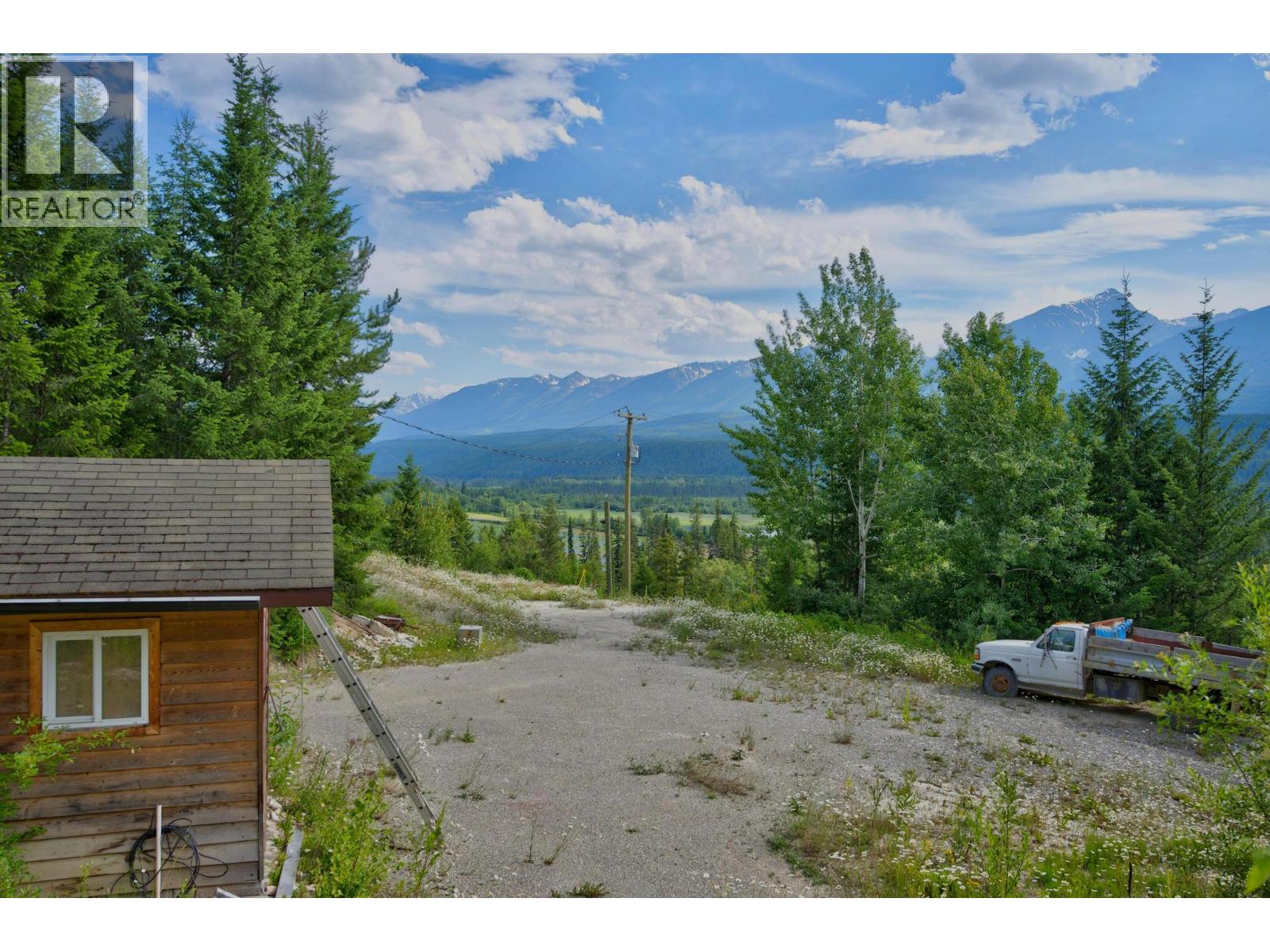 1664 Trans Canada  N Highway, Golden, British Columbia  V0A 1H0 - Photo 18 - 10393639