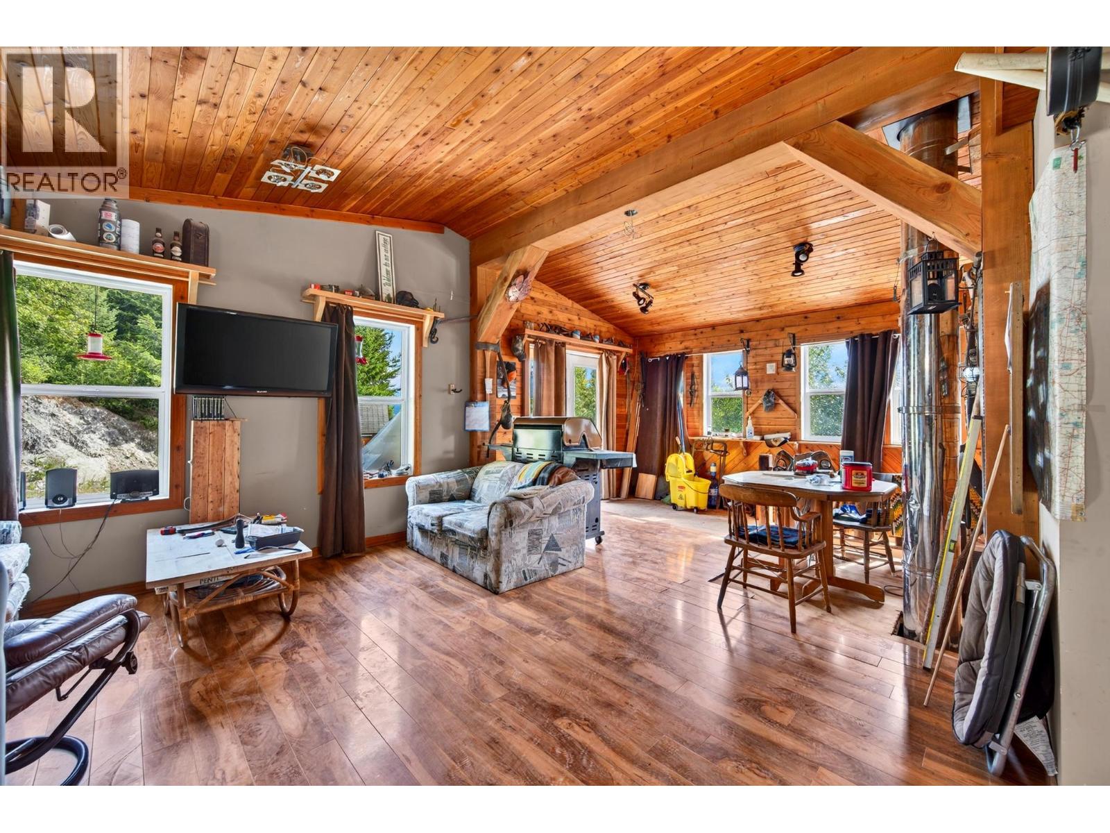 1664 Trans Canada  N Highway, Golden, British Columbia  V0A 1H0 - Photo 48 - 10393639