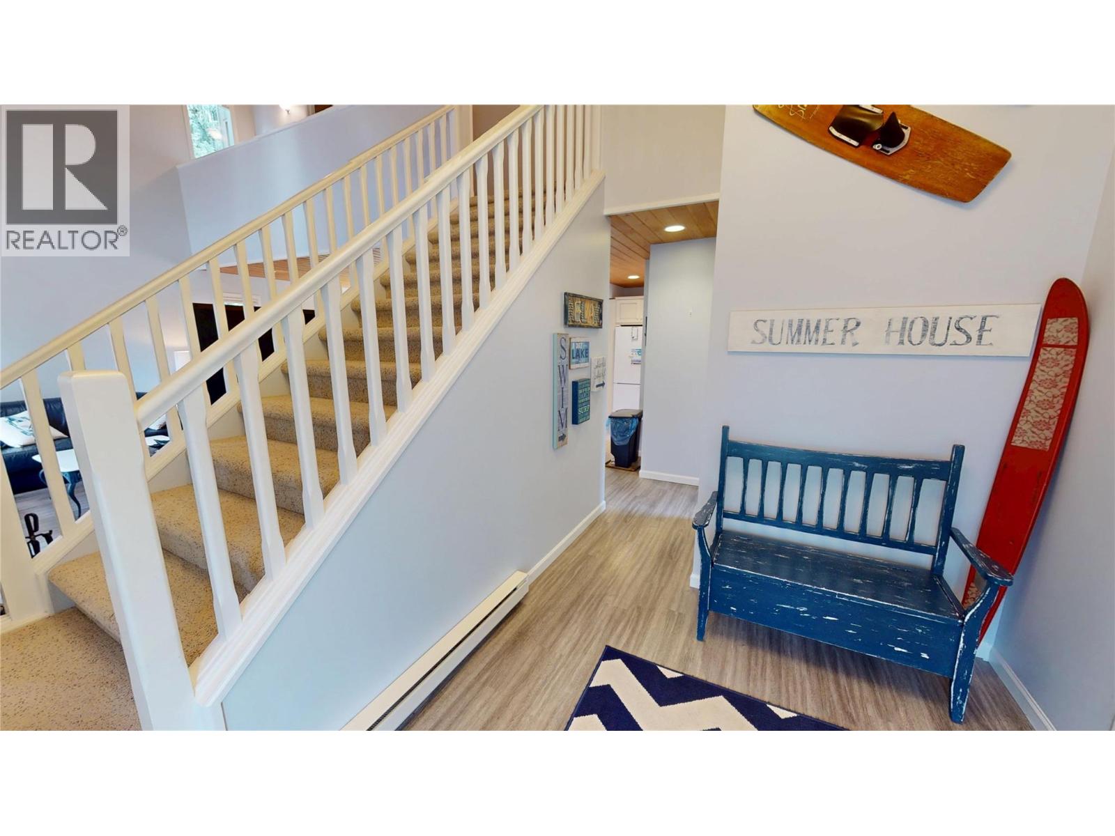 4878 Ridge Crescent, Windermere, British Columbia  V0A 1K3 - Photo 2 - 10394838