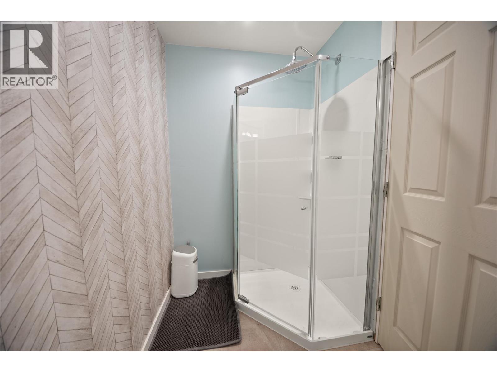 2206 13th Avenue, Invermere, British Columbia  V0A 1K4 - Photo 28 - 10394960