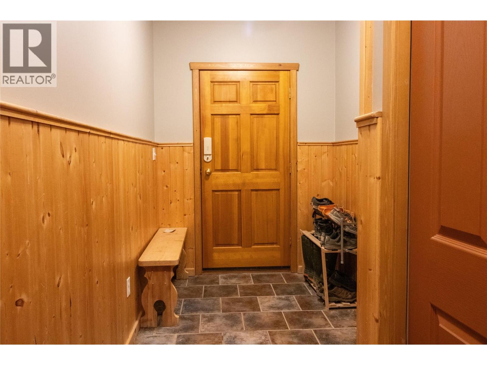 1957 Greywolf Drive, Panorama, British Columbia  V0A 1T0 - Photo 40 - 10394814