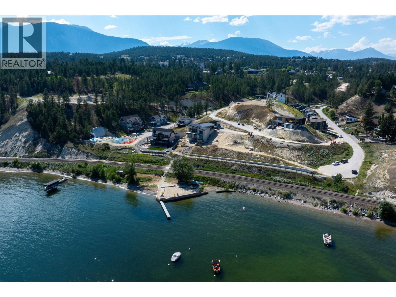 766 Taynton Drive, Invermere, British Columbia  V0A 1K0 - Photo 3 - 10394414