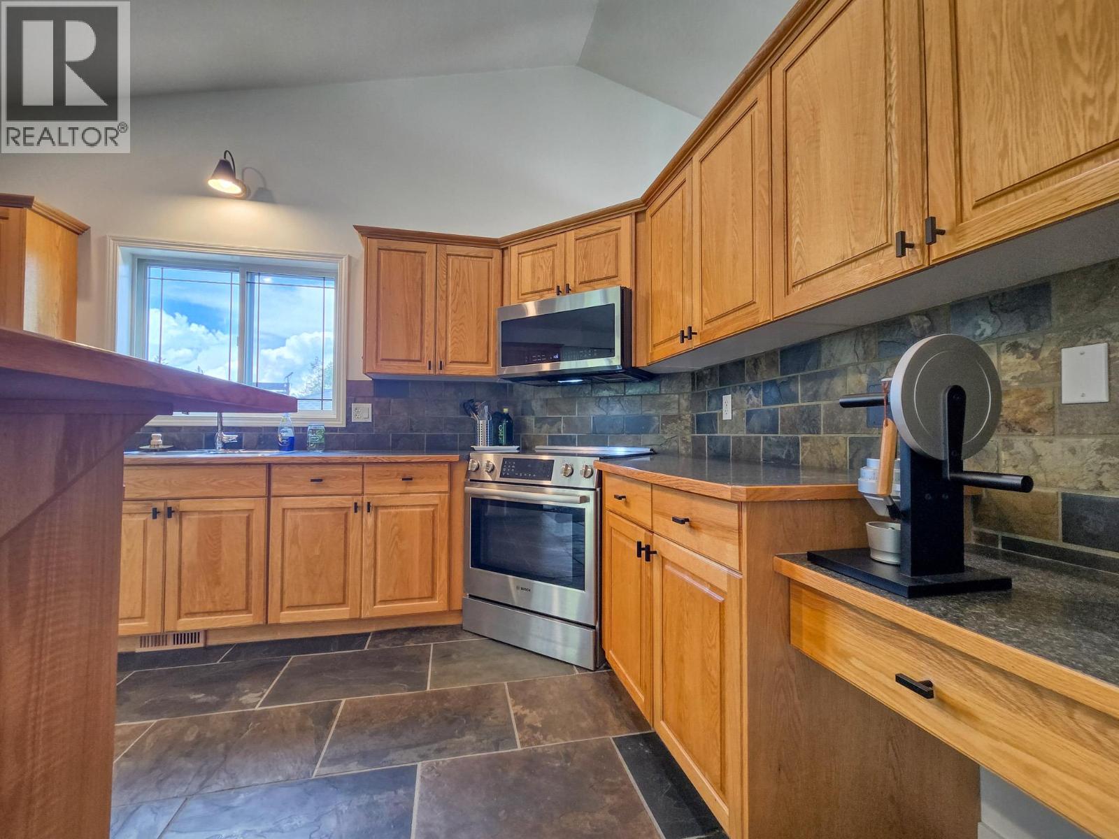781 Westridge Drive, Invermere, British Columbia  V0A 1K4 - Photo 17 - 10394597
