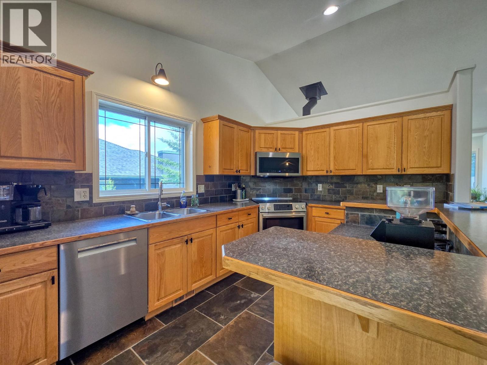 781 Westridge Drive, Invermere, British Columbia  V0A 1K4 - Photo 18 - 10394597