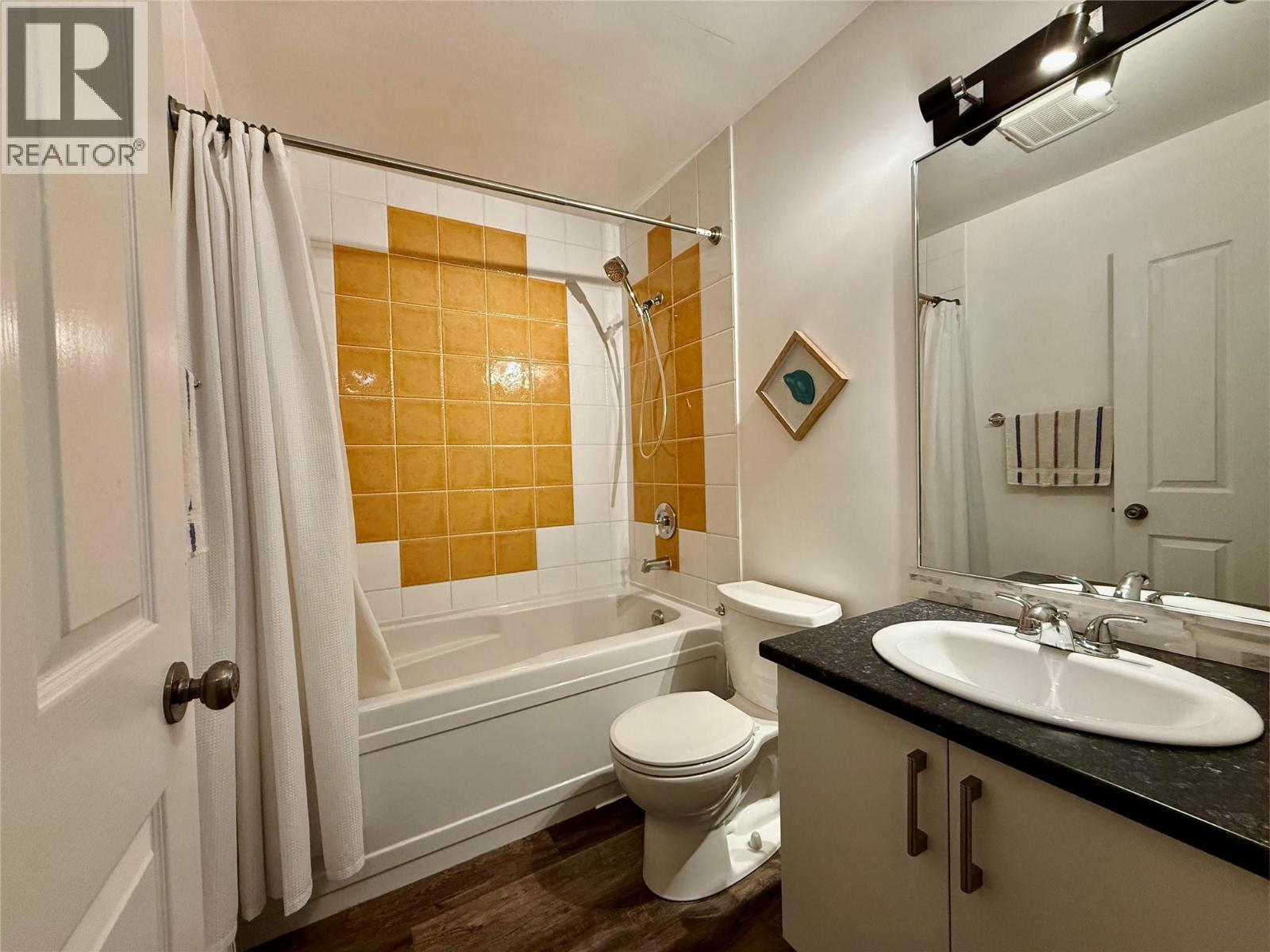2080 Summit Drive Unit# 214, Panorama, British Columbia  V0A 1T0 - Photo 12 - 10395334
