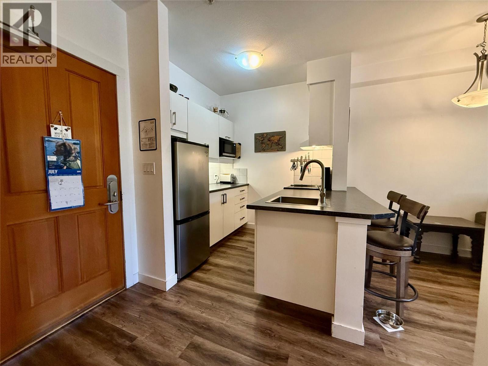 2080 Summit Drive Unit# 214, Panorama, British Columbia  V0A 1T0 - Photo 5 - 10395334