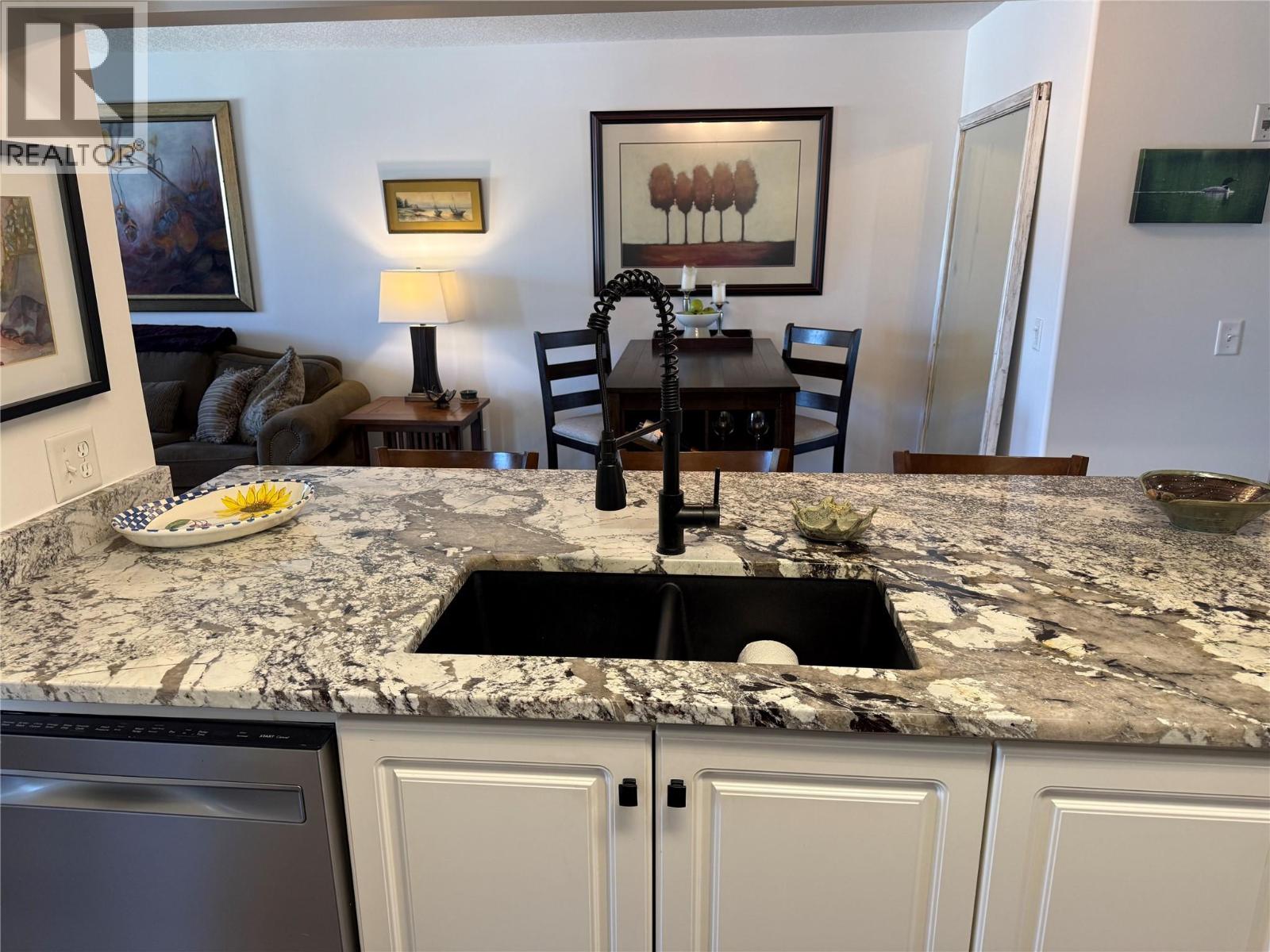 4769 Forsters Landing Road Unit# 215, Radium Hot Springs, British Columbia  V0A 1M0 - Photo 11 - 10395301