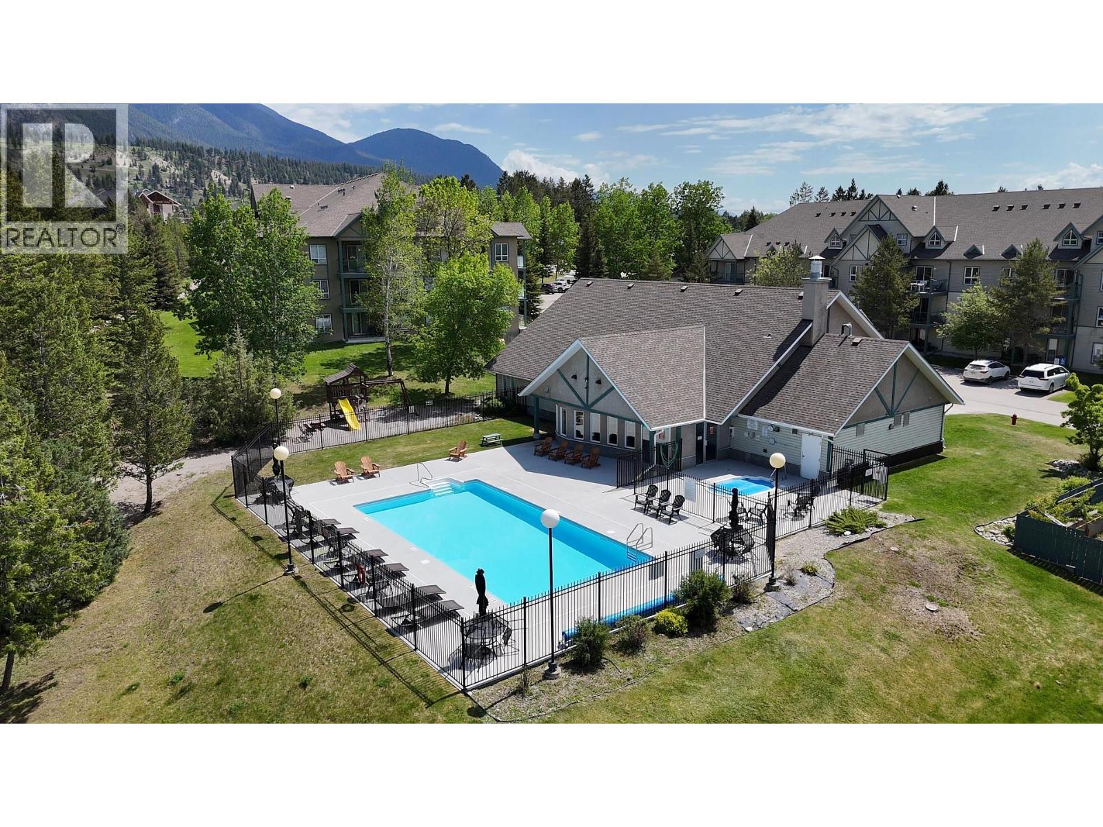 4769 Forsters Landing Road Unit# 215, Radium Hot Springs, British Columbia  V0A 1M0 - Photo 2 - 10395301