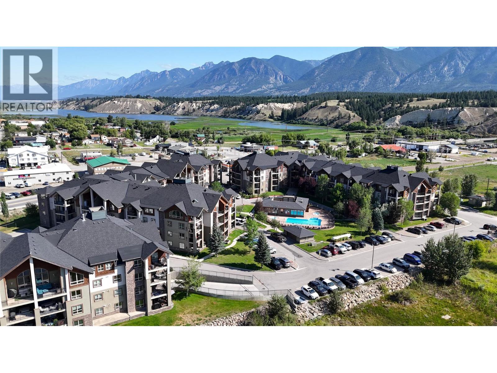 205 Third Avenue Unit# 1403, Invermere, British Columbia  V0A 1K7 - Photo 2 - 10395205