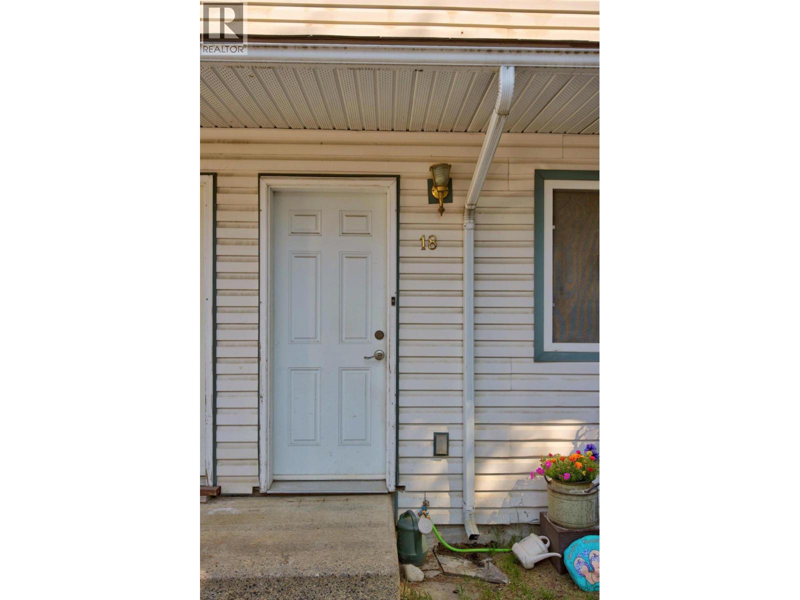400 5th Avenue Unit# 18, Golden, British Columbia  V0A 1H0 - Photo 2 - 10395474