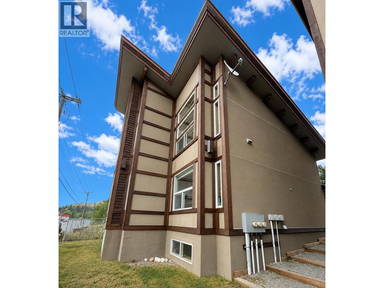 1110 11th Avenue S Unit# 3, Golden, British Columbia  V0A 1H0 - Photo 2 - 10393163