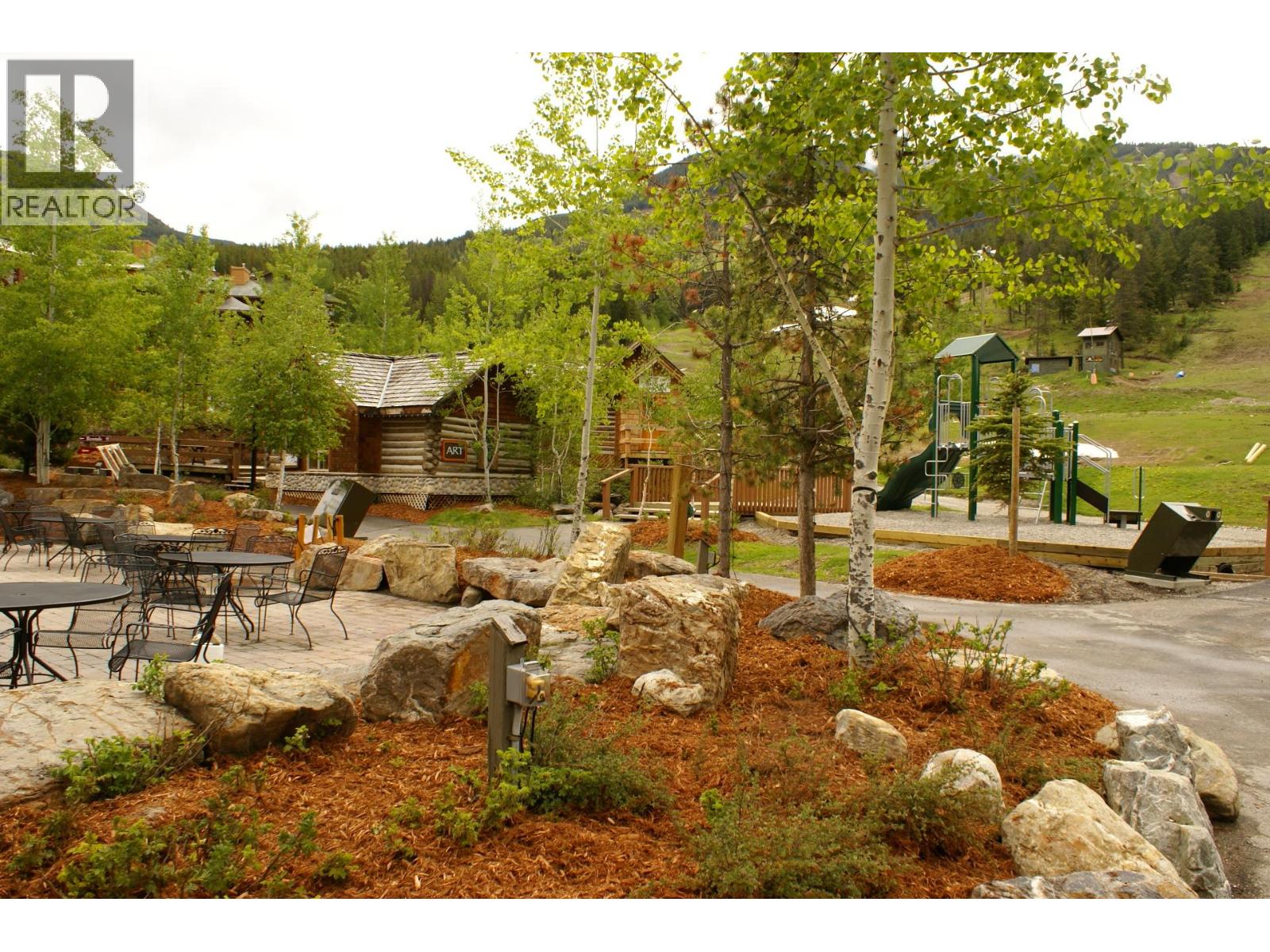 2090 Summit Drive Unit# 203, Panorama, British Columbia  V0A 1T0 - Photo 22 - 10395803