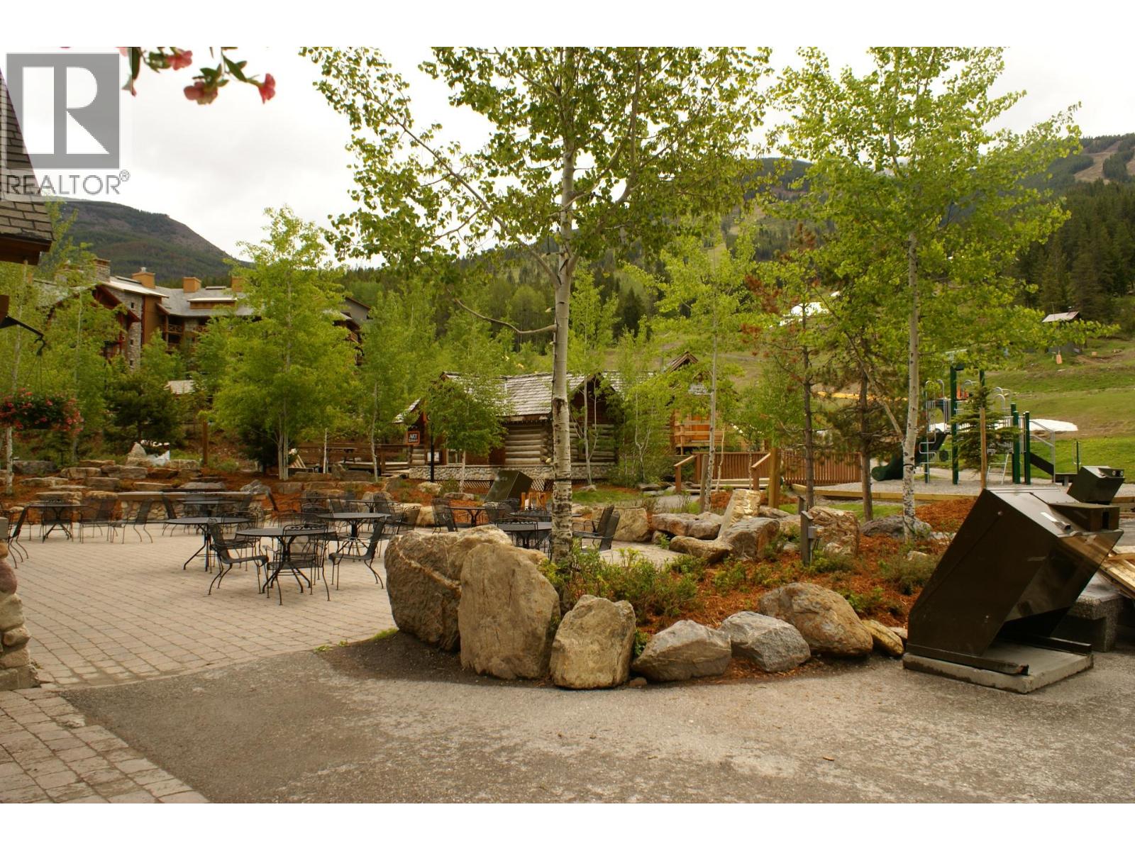 2090 Summit Drive Unit# 203, Panorama, British Columbia  V0A 1T0 - Photo 29 - 10395803