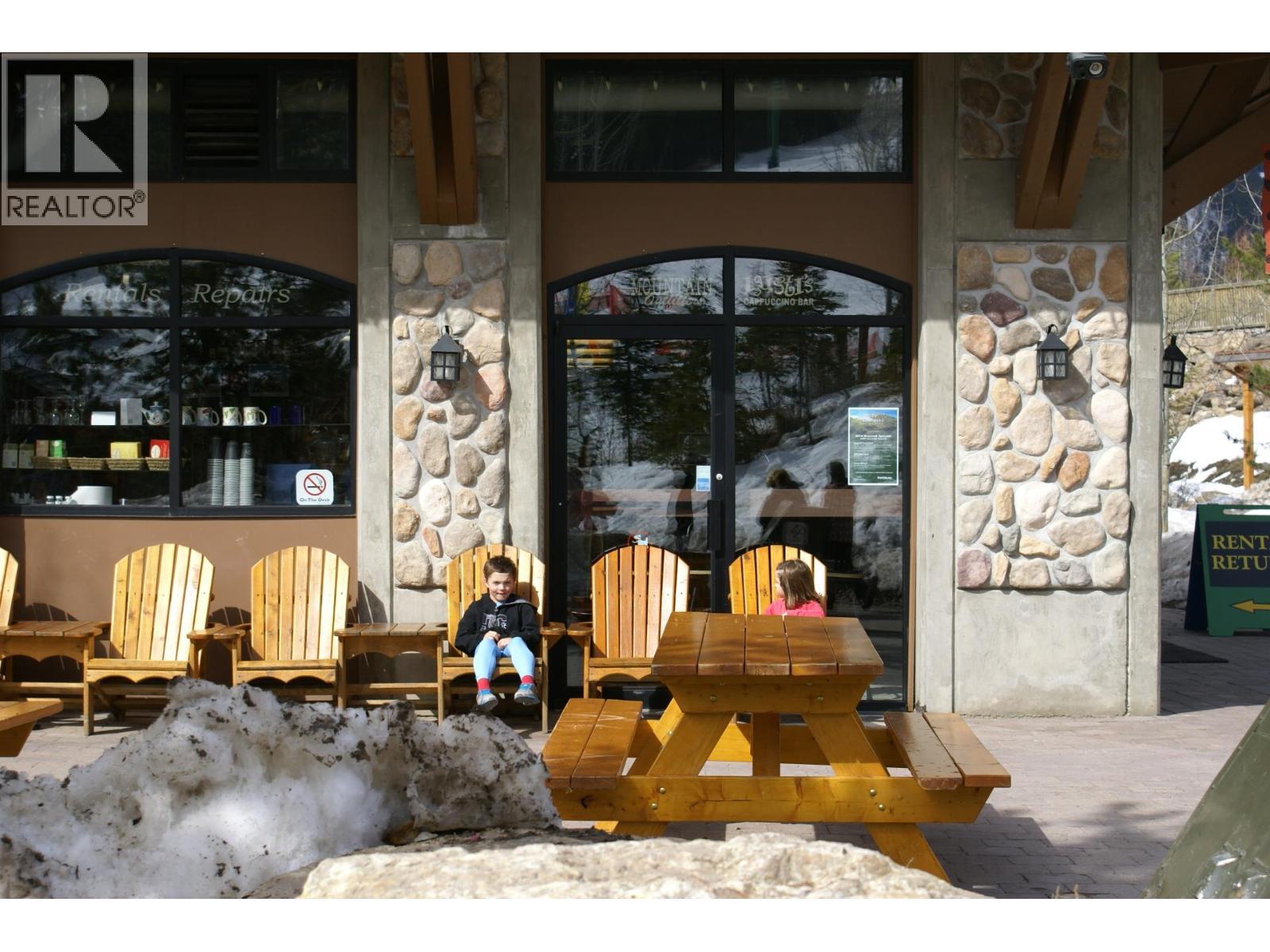 2090 Summit Drive Unit# 203, Panorama, British Columbia  V0A 1T0 - Photo 34 - 10395803