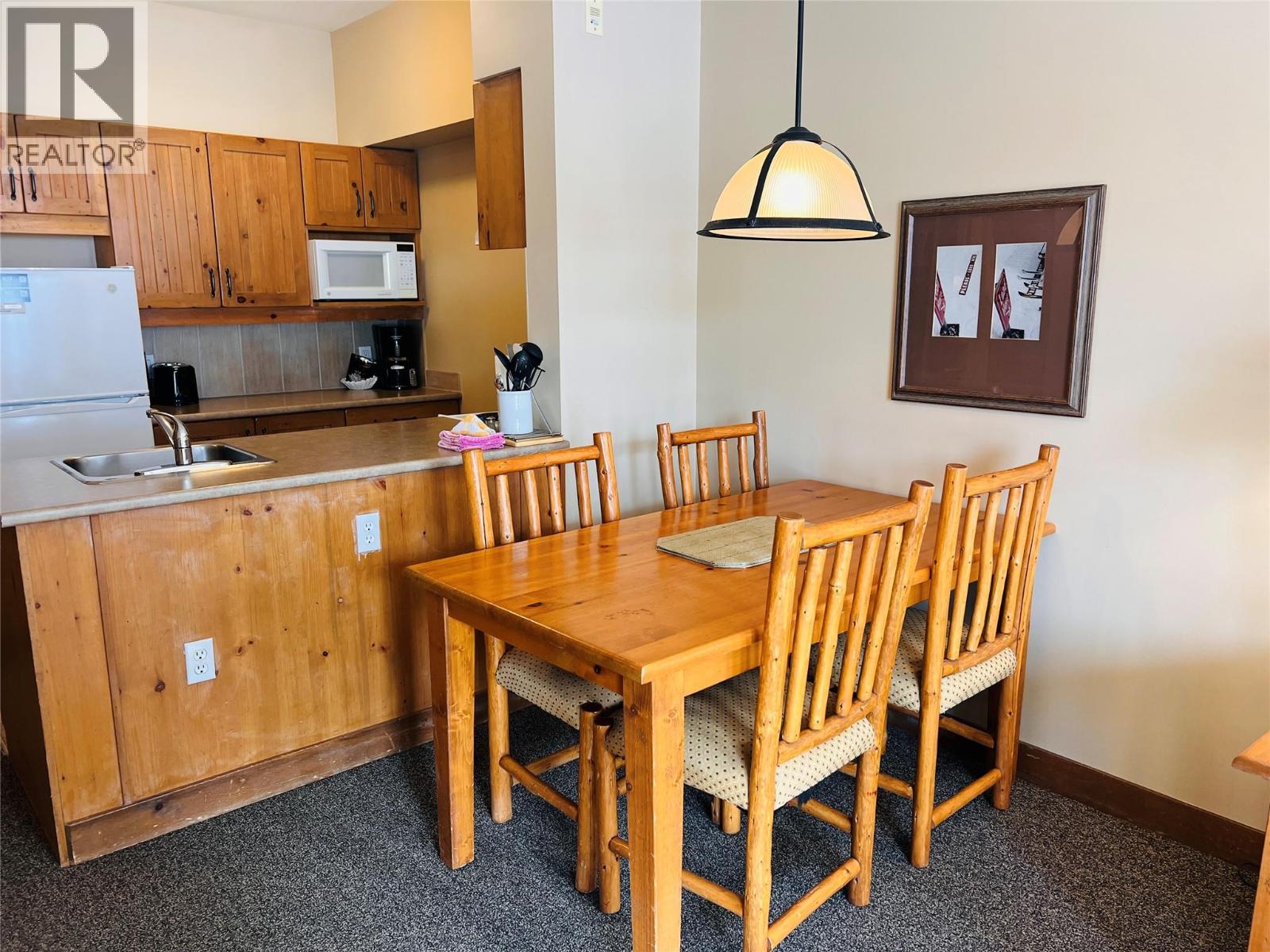 2090 Summit Drive Unit# 203, Panorama, British Columbia  V0A 1T0 - Photo 6 - 10395803