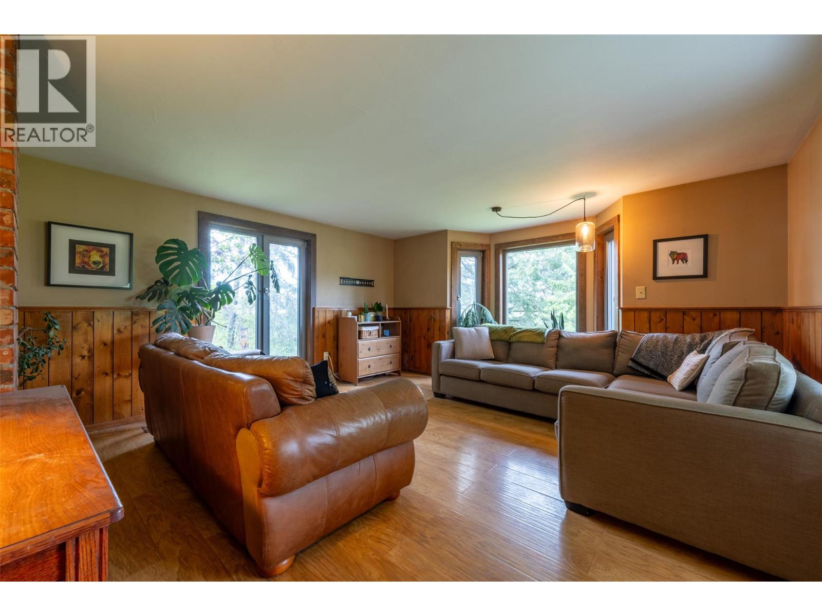 1615 Campbell Road, Golden, British Columbia  V0A 1H7 - Photo 24 - 10395850