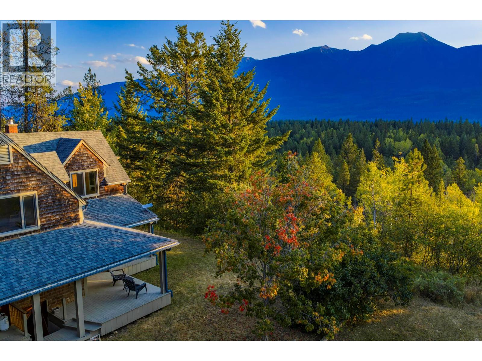 1615 Campbell Road, Golden, British Columbia  V0A 1H7 - Photo 4 - 10395850