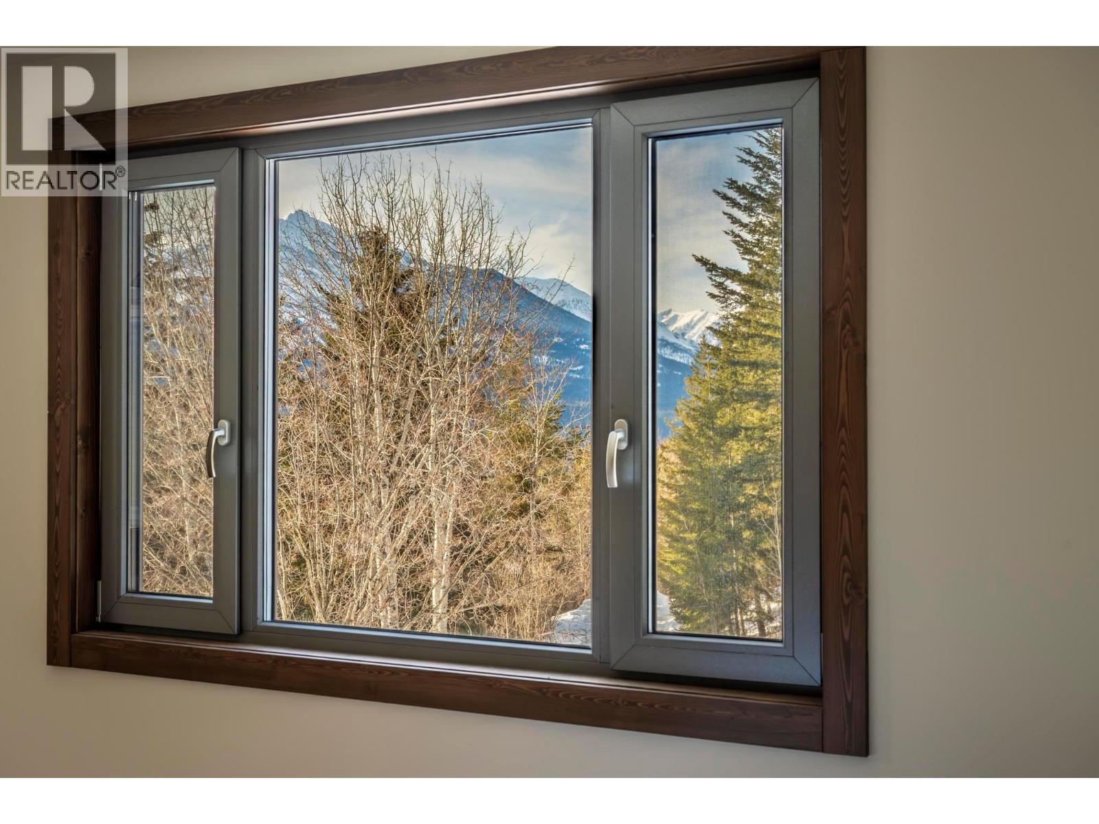 1615 Campbell Road, Golden, British Columbia  V0A 1H7 - Photo 54 - 10395850
