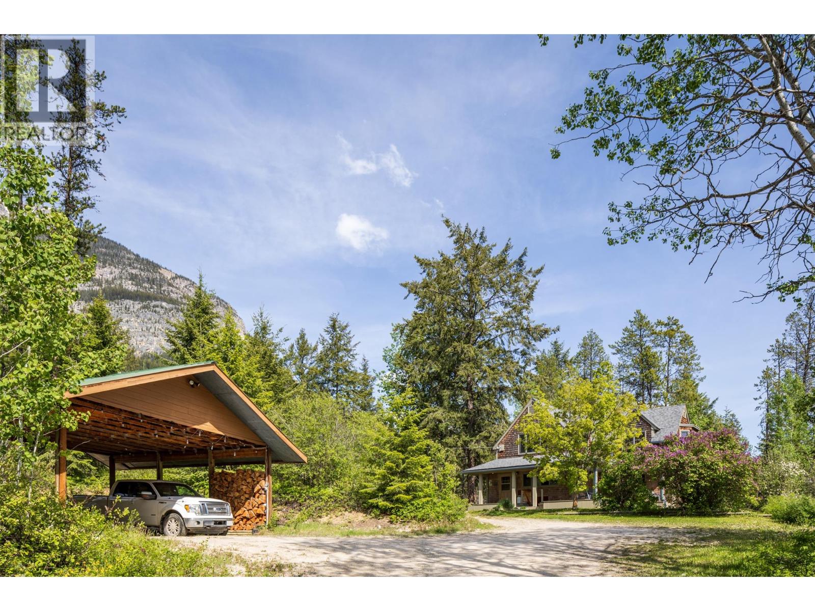 1615 Campbell Road, Golden, British Columbia  V0A 1H7 - Photo 69 - 10395850