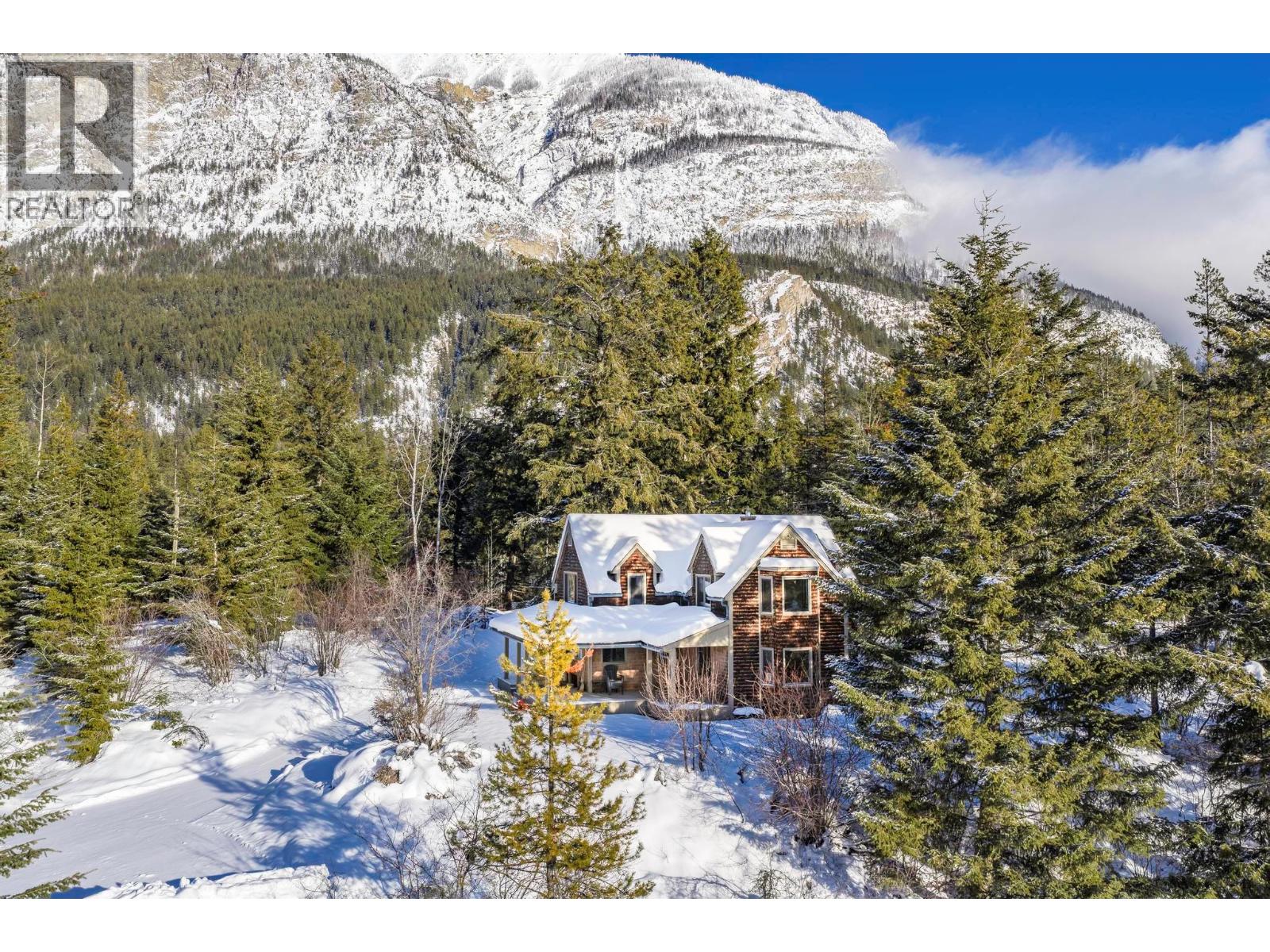 1615 Campbell Road, Golden, British Columbia  V0A 1H7 - Photo 82 - 10395850