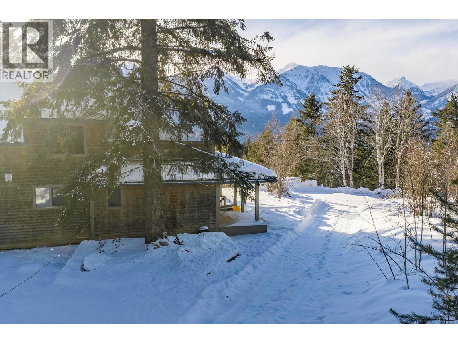 1615 Campbell Road, Golden, British Columbia  V0A 1H7 - Photo 85 - 10395850