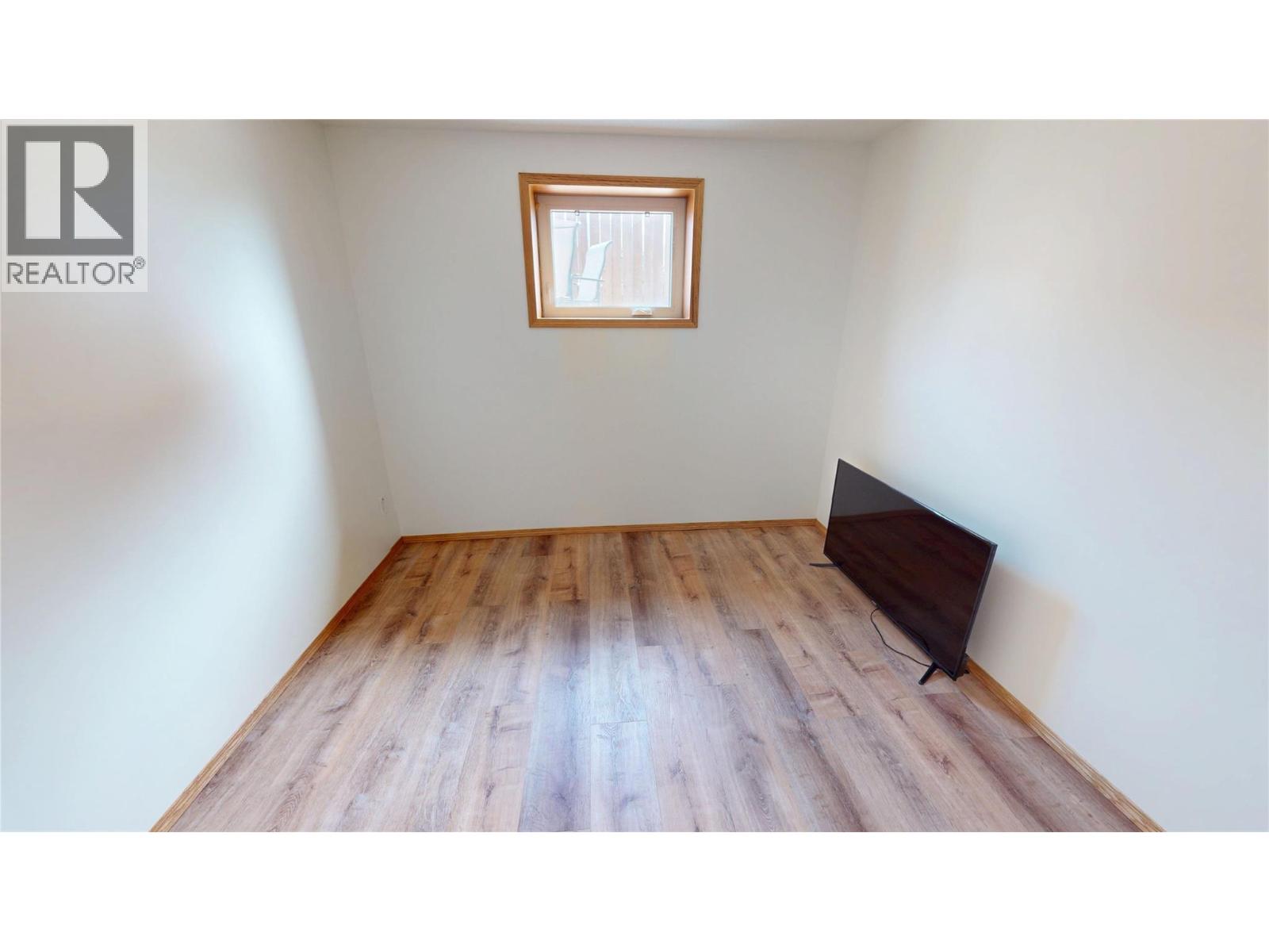 910 5th Ave Avenue, Invermere, British Columbia  V0A 1K0 - Photo 21 - 10395785