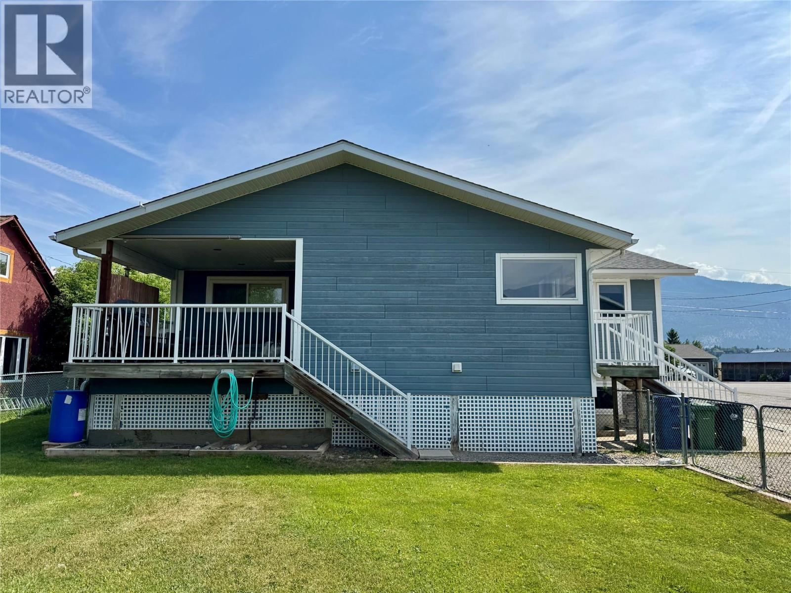 910 5th Ave Avenue, Invermere, British Columbia  V0A 1K0 - Photo 27 - 10395785