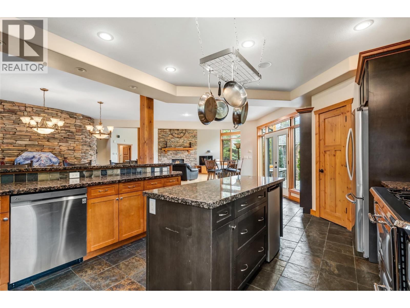 1802 Greywolf Drive, Panorama, British Columbia  V0A 1T0 - Photo 15 - 10396017