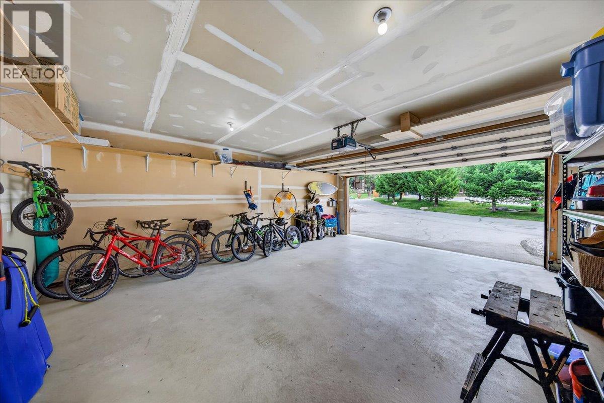 925 Lakeview Meadows Glen Unit# 17, Windermere, British Columbia  V0A 1K3 - Photo 41 - 10395917