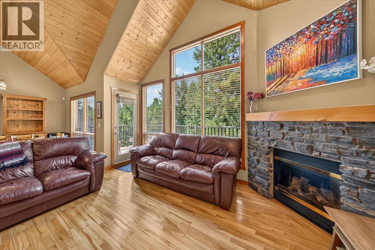 925 Lakeview Meadows Glen Unit# 17, Windermere, British Columbia  V0A 1K3 - Photo 7 - 10395917