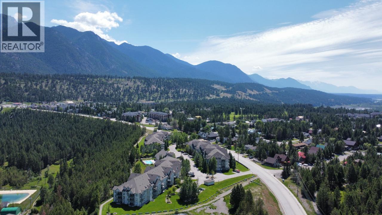 4765 FORSTERS LANDING Road Unit# 204, Radium Hot Springs, British Columbia