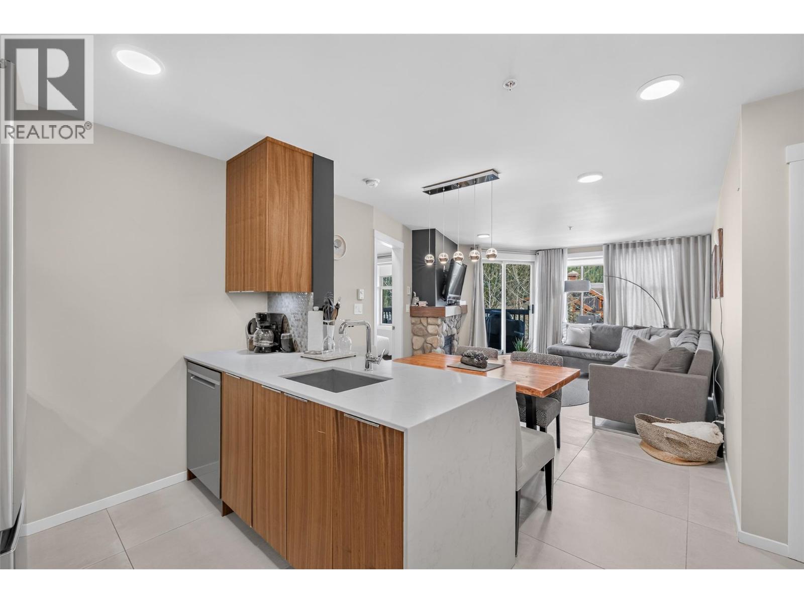 2050 Summit Drive Unit# 202, Panorama, British Columbia  V0A 1T0 - Photo 14 - 10396502
