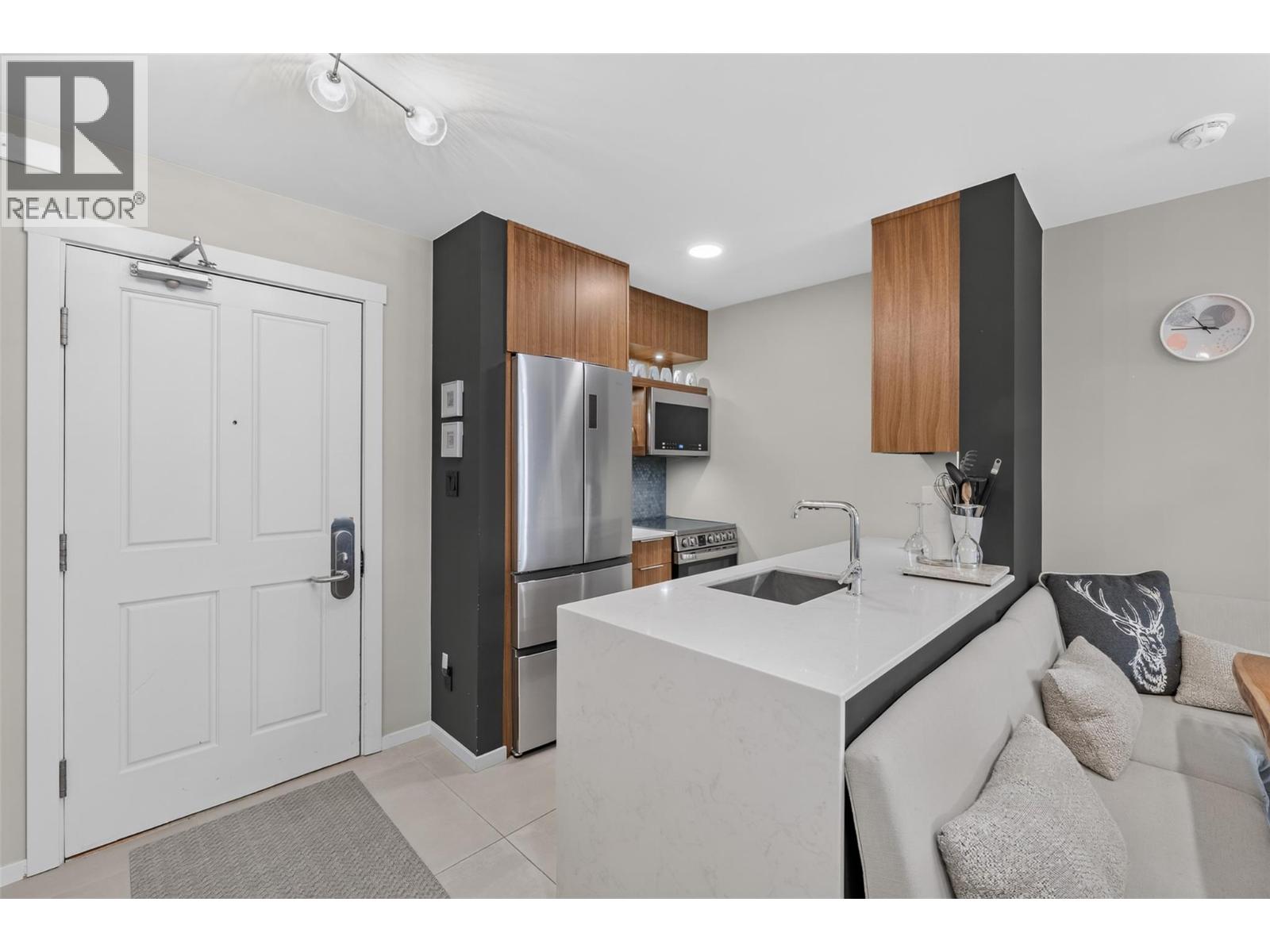 2050 Summit Drive Unit# 202, Panorama, British Columbia  V0A 1T0 - Photo 15 - 10396502