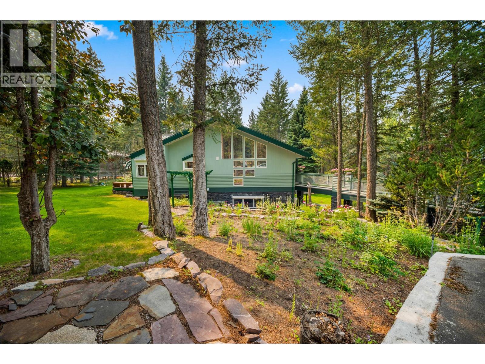 8038 Mcintosh Loop Road, Dry Gulch, British Columbia  V0A 1M0 - Photo 10 - 10396518