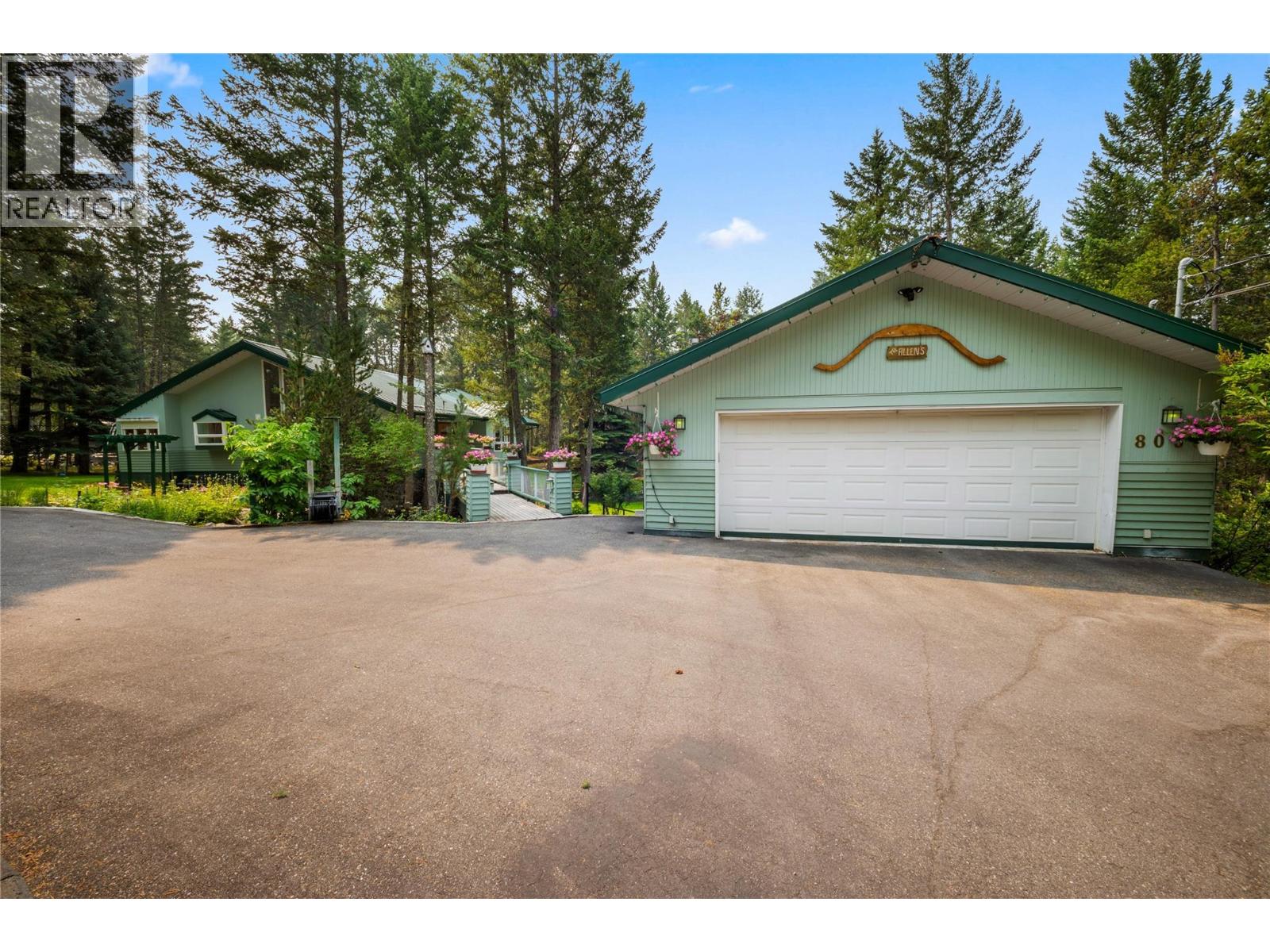 8038 Mcintosh Loop Road, Dry Gulch, British Columbia  V0A 1M0 - Photo 12 - 10396518