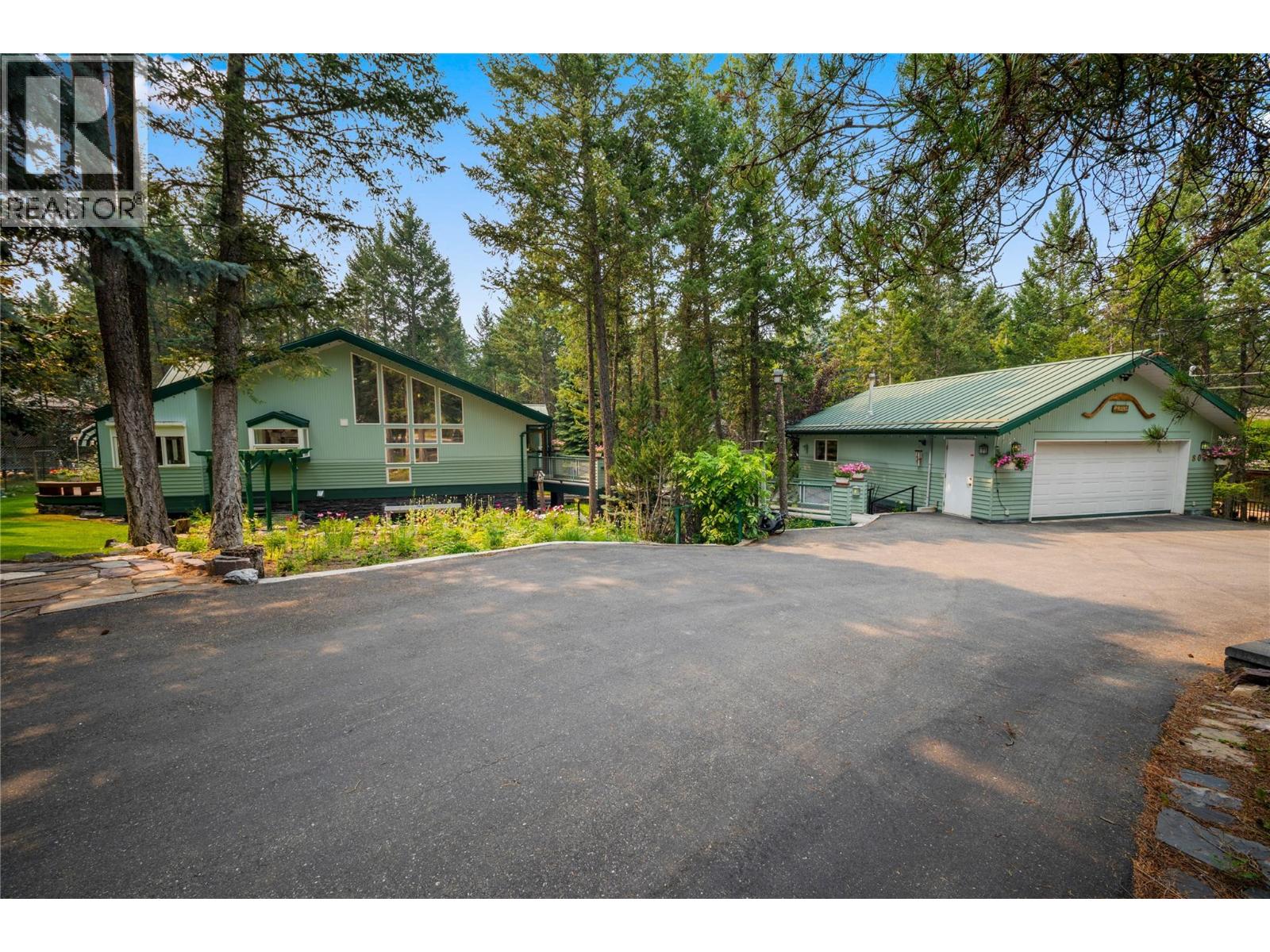 8038 Mcintosh Loop Road, Dry Gulch, British Columbia  V0A 1M0 - Photo 3 - 10396518