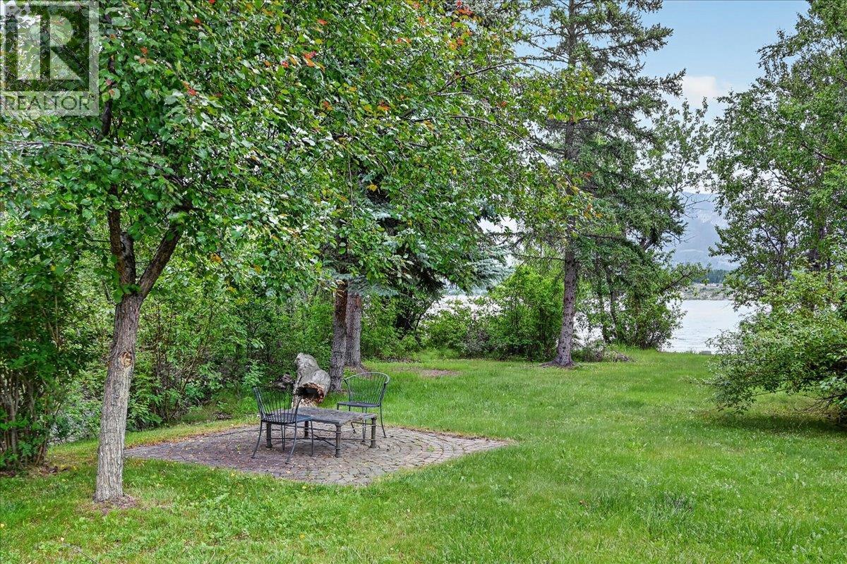 4404 Coy Road, Invermere, British Columbia  V0A 1K4 - Photo 17 - 10393394