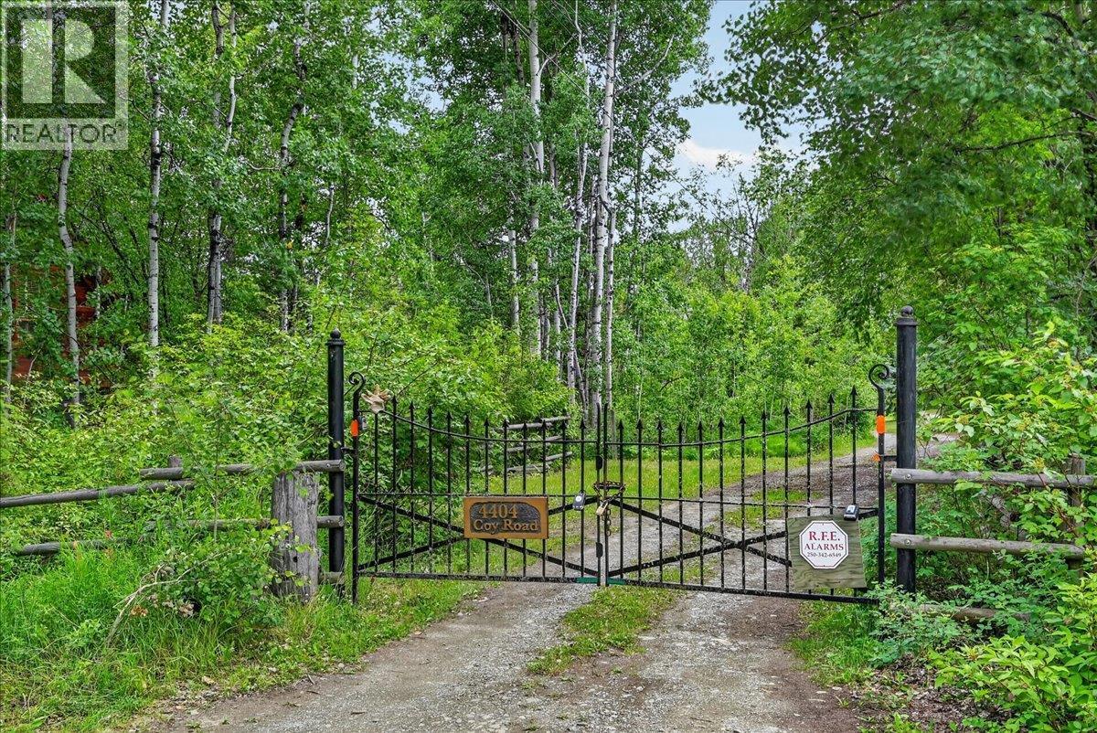 4404 Coy Road, Invermere, British Columbia  V0A 1K4 - Photo 4 - 10393394