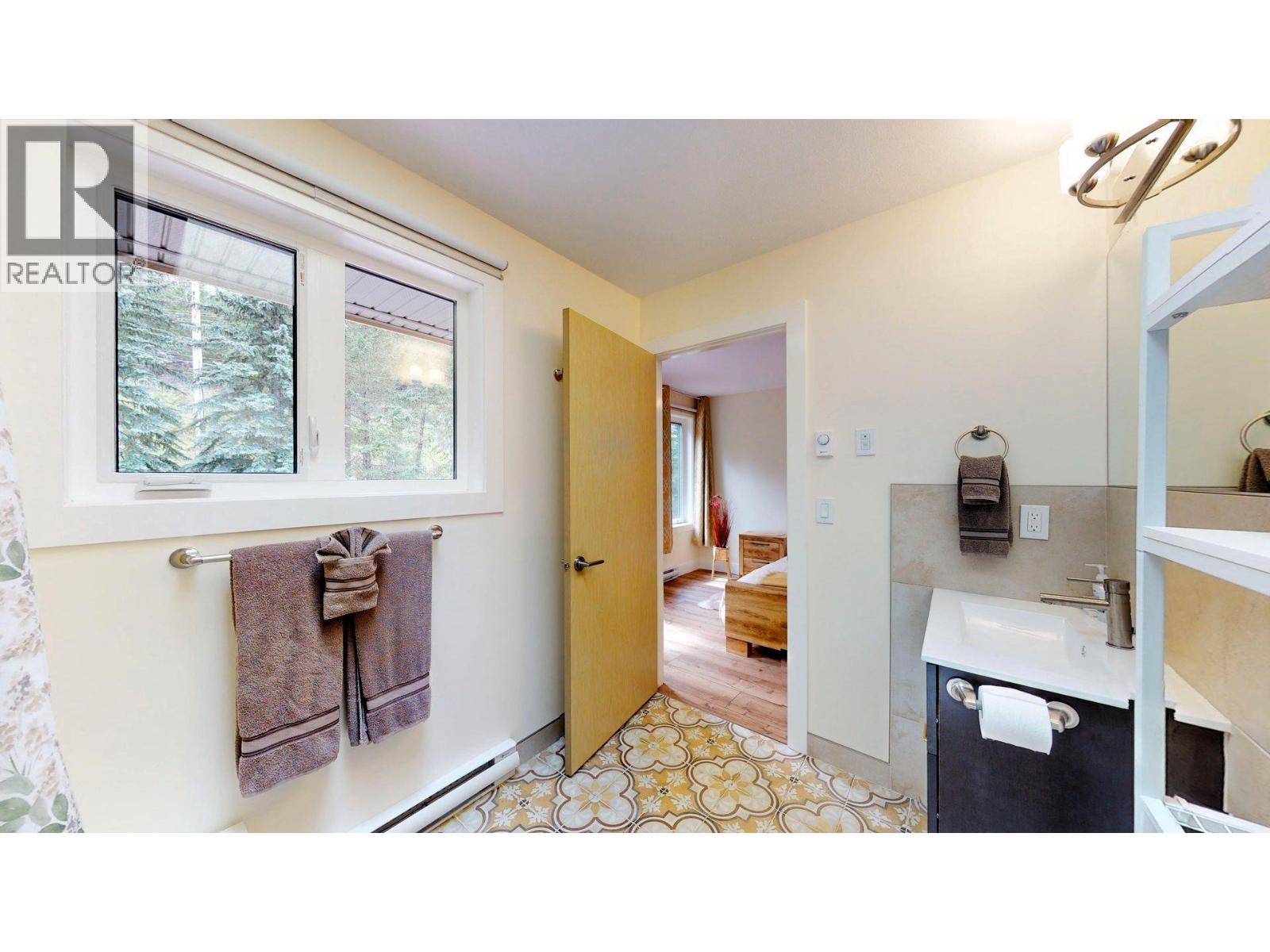 7977 Radium Golf Course Road Unit# 4, Radium Hot Springs, British Columbia  V0A 1M0 - Photo 28 - 10396572